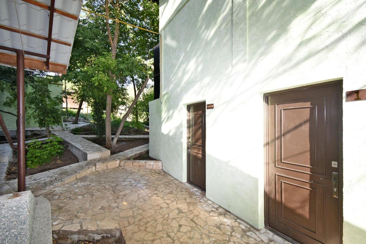 Forest Hills Yerevan Luaran gambar
